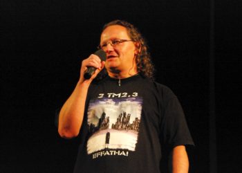 Muzycy pokonali ogień