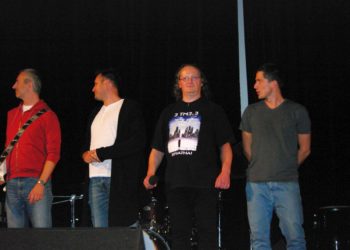 Muzycy pokonali ogień