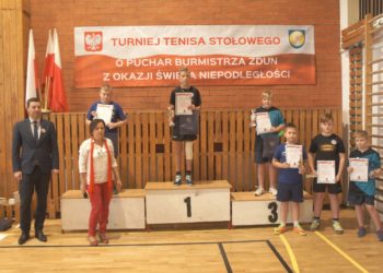 Walczyli o Puchar Burmistrza