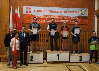 Walczyli o Puchar Burmistrza