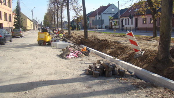 Trwają prace na al. Klonowicza