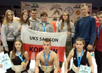 Nasza kadra z workiem medali