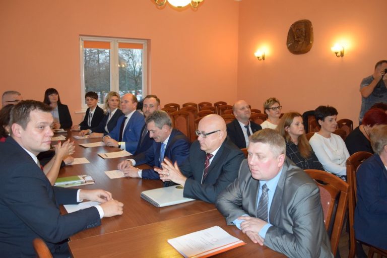 Pierwsza sesja w nowym składzie