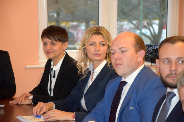 Pierwsza sesja w nowym składzie