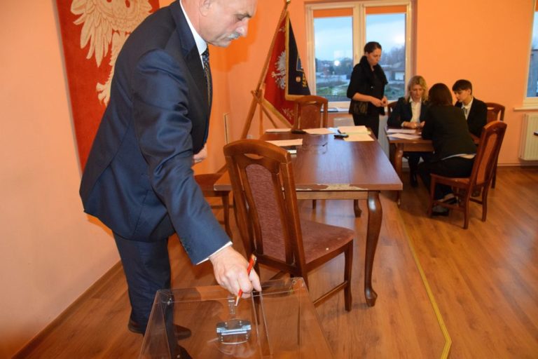 Pierwsza sesja w nowym składzie