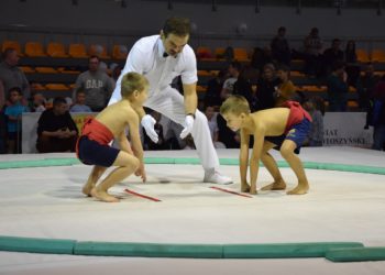 Przedszkolaki na dohyo