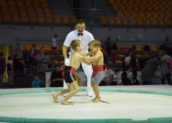 Przedszkolaki na dohyo