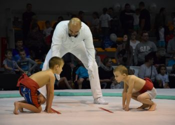 Przedszkolaki na dohyo