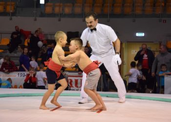 Przedszkolaki na dohyo