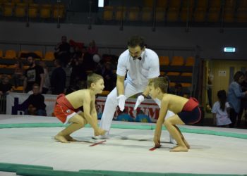 Przedszkolaki na dohyo