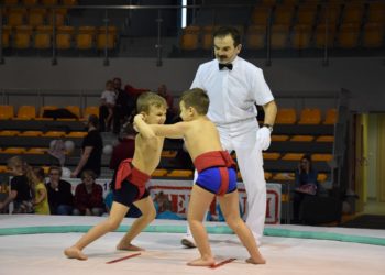 Przedszkolaki na dohyo