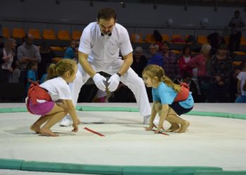 Przedszkolaki na dohyo