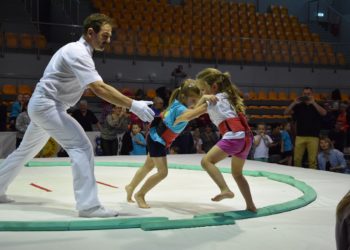 Przedszkolaki na dohyo