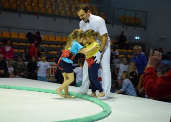 Przedszkolaki na dohyo