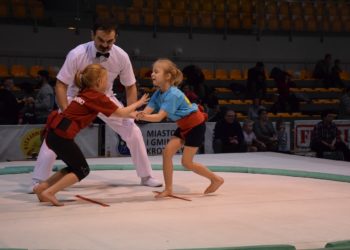 Przedszkolaki na dohyo