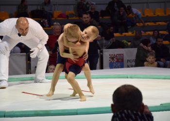 Przedszkolaki na dohyo