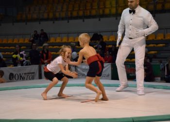 Przedszkolaki na dohyo