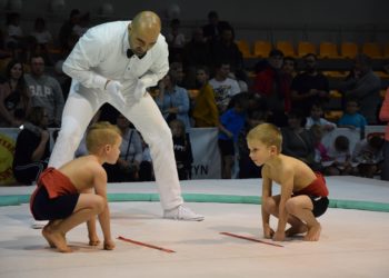 Przedszkolaki na dohyo