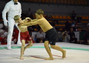 Przedszkolaki na dohyo