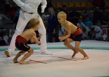 Przedszkolaki na dohyo