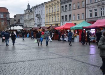 Świąteczny weekend na rynku