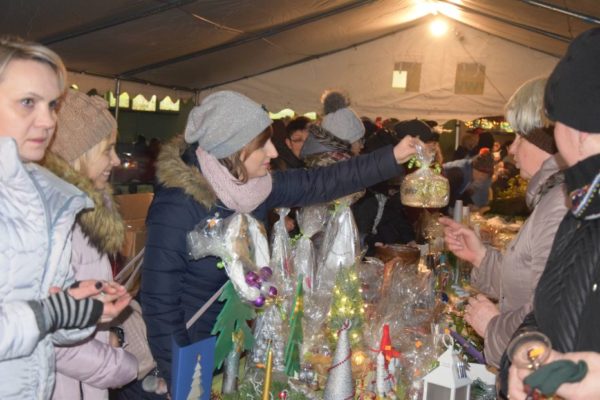 Kiermasz Świąteczny w Kobylinie