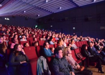 Dzieci recytują patriotyczne wiersze