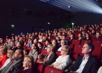 Dzieci recytują patriotyczne wiersze