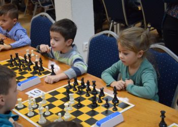 Rywalizacja młodych szachistów