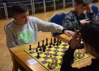 Rywalizacja młodych szachistów