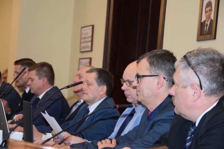 Wyższe diety dla radnych