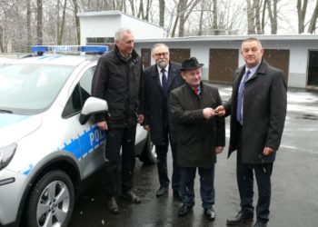 Dwa radiowozy dla krotoszyńskiej komendy