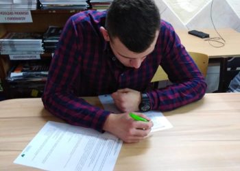 Młodzież walczy o kasę