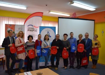 Przy bibliotece powstaje skwer D-O-M