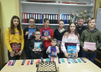 Warcaby w bibliotece