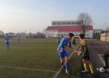 Astra powaliła Tura