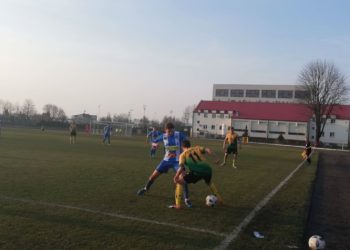 Astra powaliła Tura