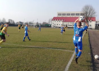 Astra powaliła Tura