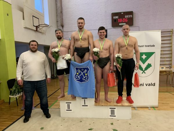 Złoto Arona w Estonii