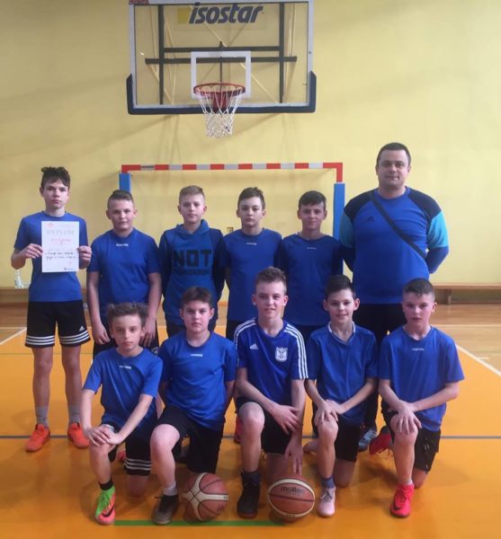 III miejsce chłopców z Ósemki