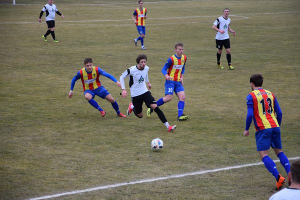 Piast nie sprostał Jarocie