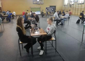 Powiatowy turniej szachowy