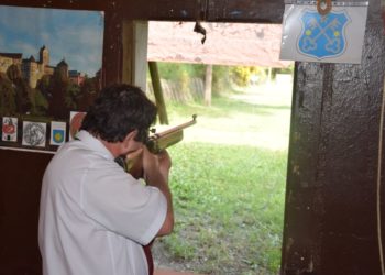 Rywalizacja na strzelnicy