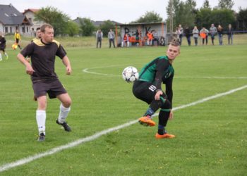 Gładkie zwycięstwo CKS-u w derbowym meczu