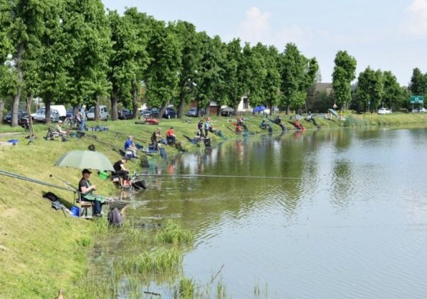 Walczyli o Puchar Burmistrza