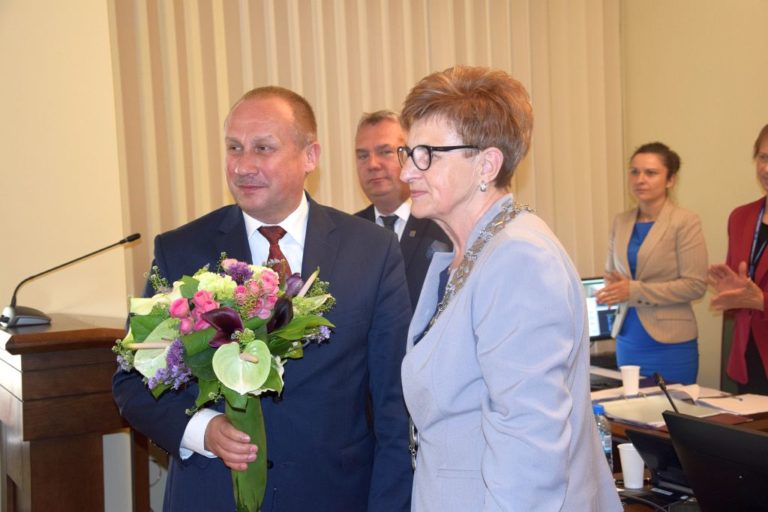 Absolutorium udzielone, ale niejednogłośnie