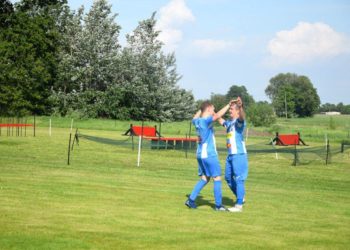 Wyrównany pojedynek derbowy