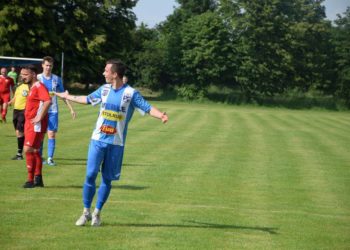 Wyrównany pojedynek derbowy