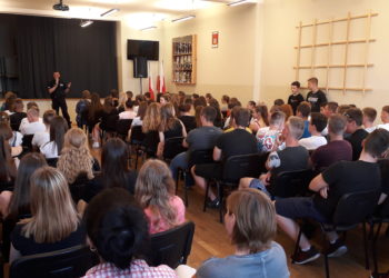 Narkotyki i dopalacze zabijają!