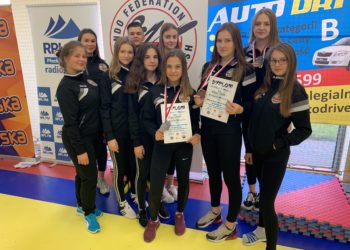 Dwa medale na mistrzostwach kraju